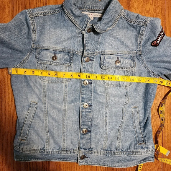 2004 Tommy Hilfiger Jean Jacket With Harley Davidson Patches Fits Medium - Picture 10 of 16